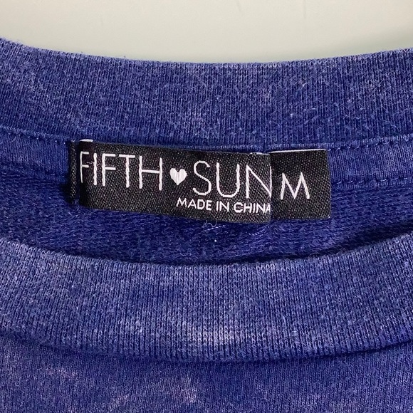 NASA I’m outter here cropped large logo Sweatshirt size M EUC - Picture 5 of 13